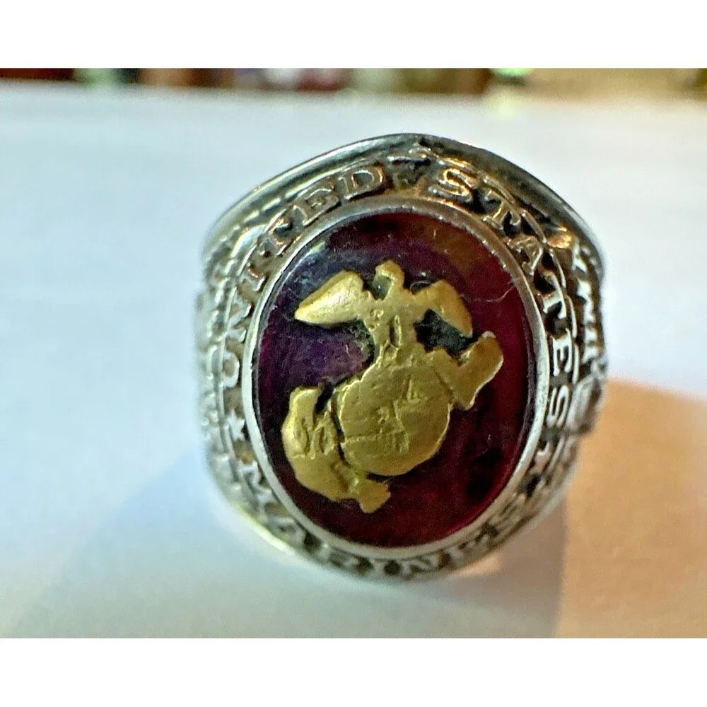 Vintage USMC Marines Ring Tun Tavern 1775 Iwo Jima 1945 Red Stone Military